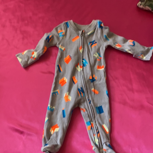 Bundle of Onesies - Picture 3 of 6